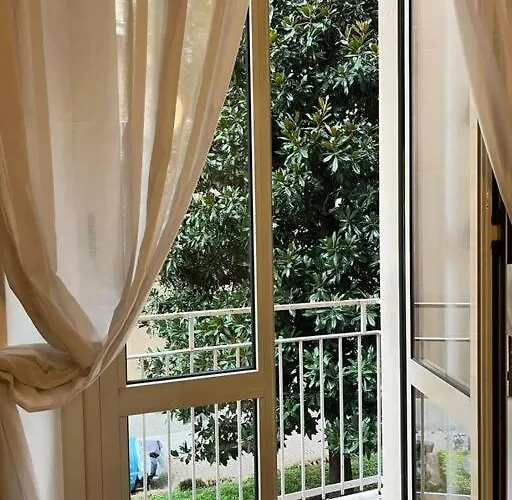 Modern Pretty Apartment Near Isola Zone